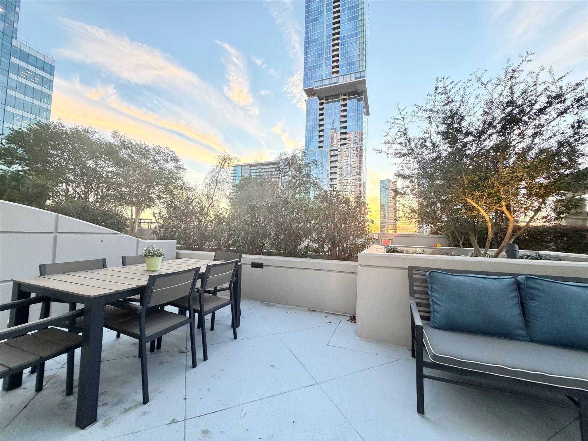 360 Nueces St # 914, Austin, TX 78701