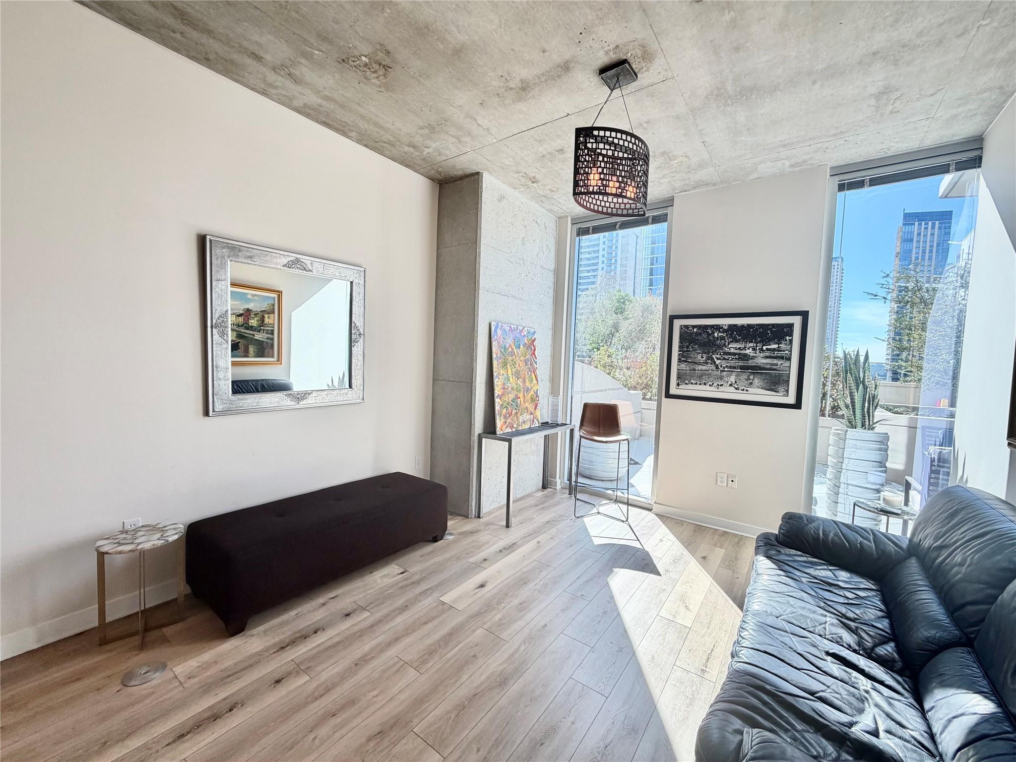 360 Nueces St # 914, Austin, TX 78701