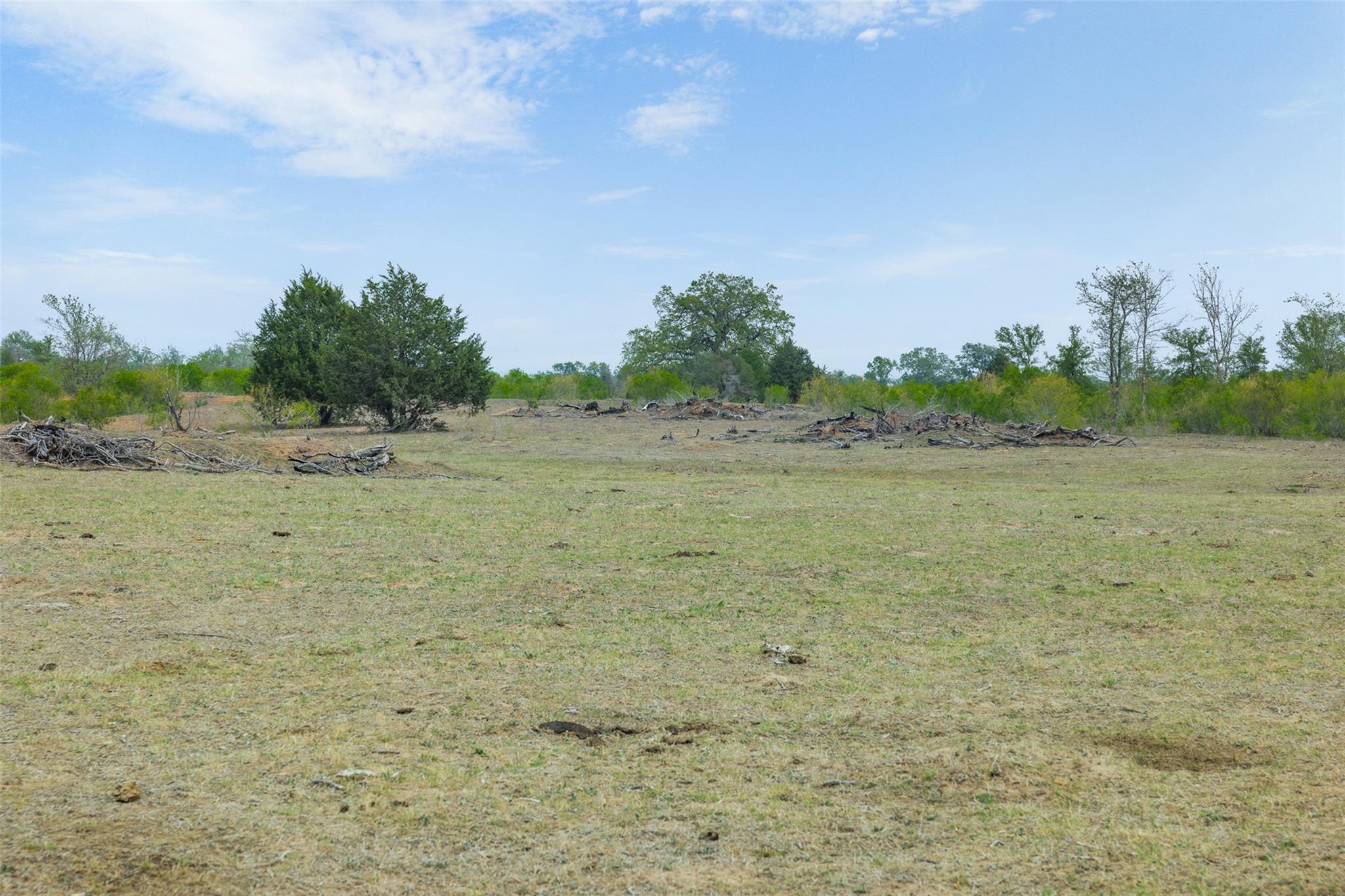 579 Lower Elgin Rd, Elgin, TX 78621