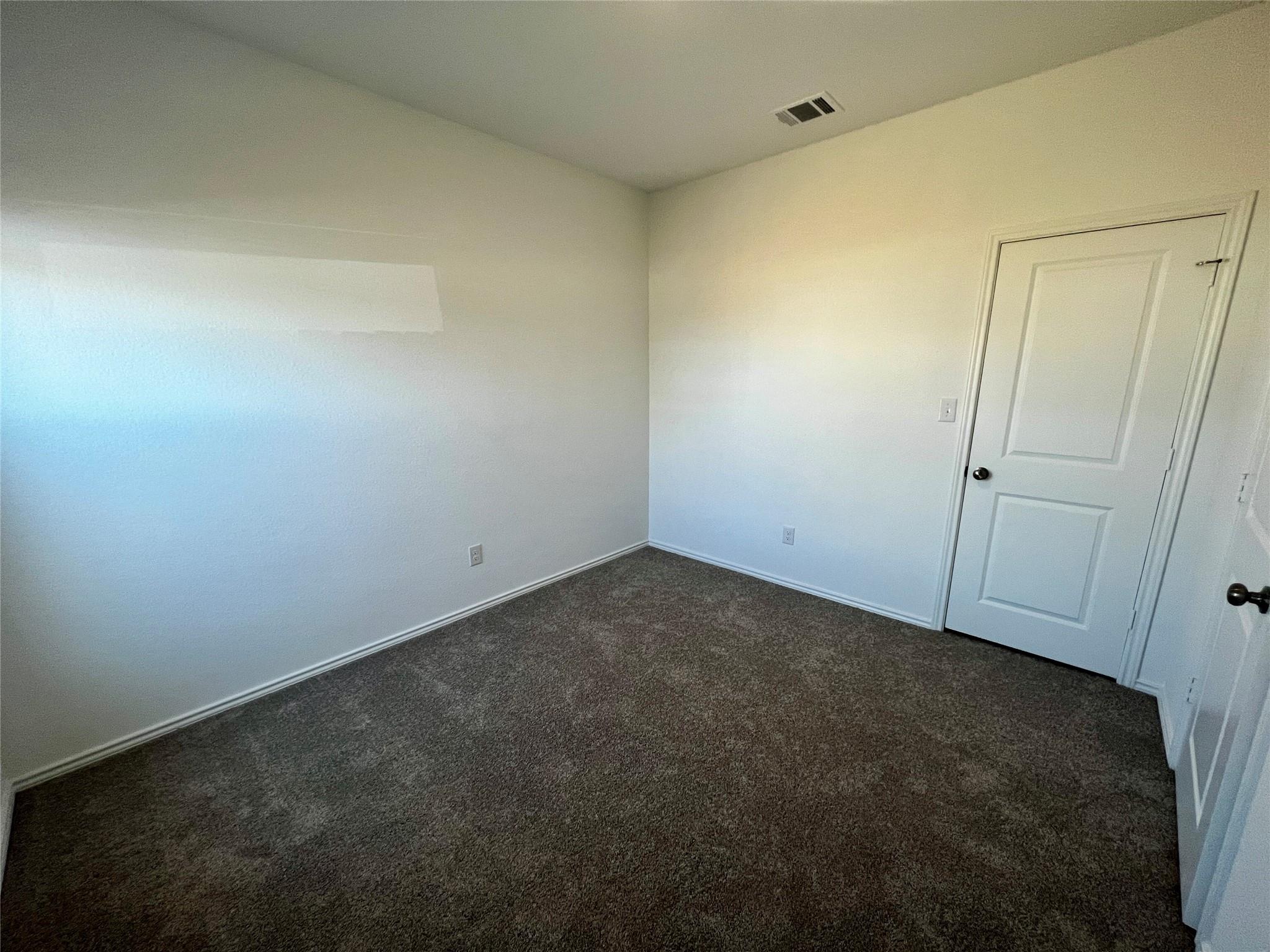 2400 Fullmoon Dr, Lockhart, TX 78644