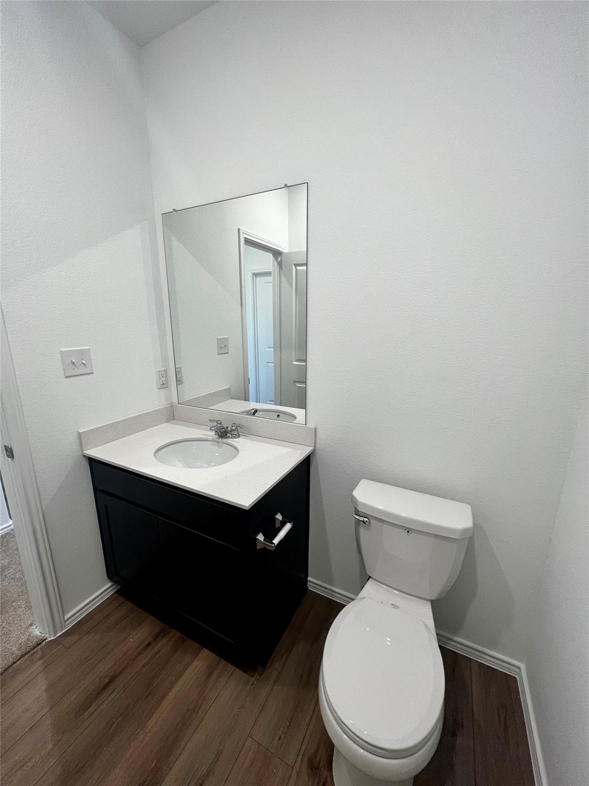 2400 Fullmoon Dr, Lockhart, TX 78644