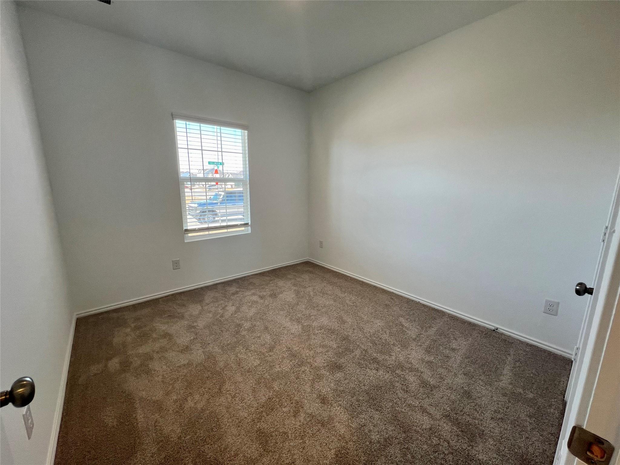 2400 Fullmoon Dr, Lockhart, TX 78644