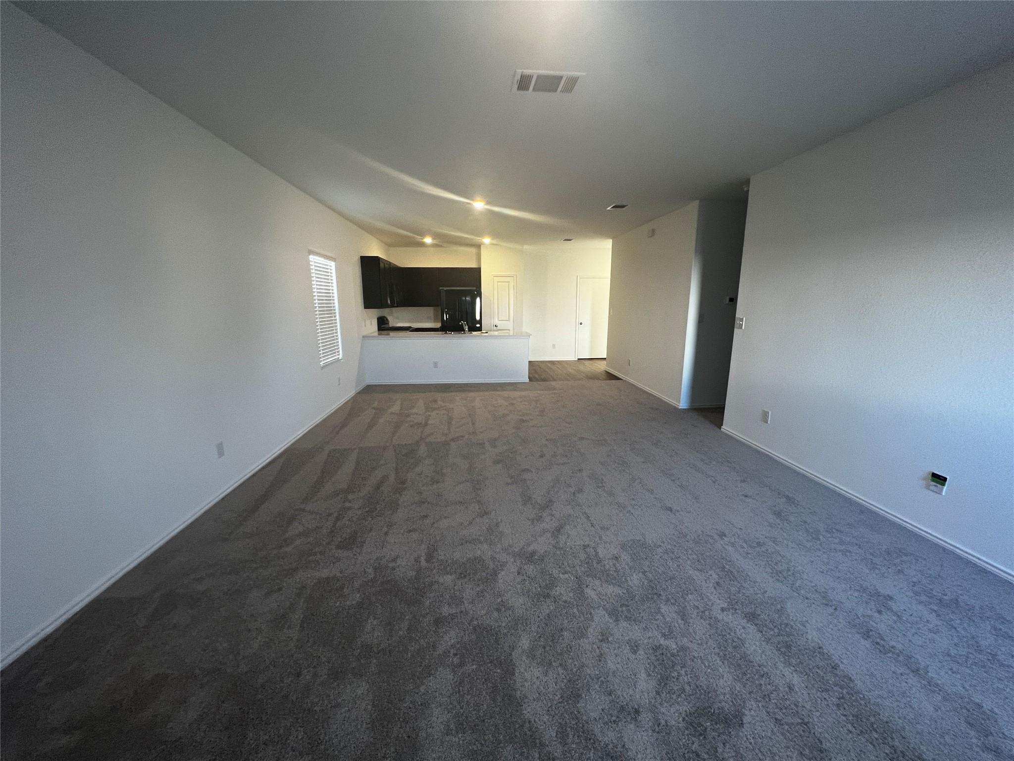 2400 Fullmoon Dr, Lockhart, TX 78644