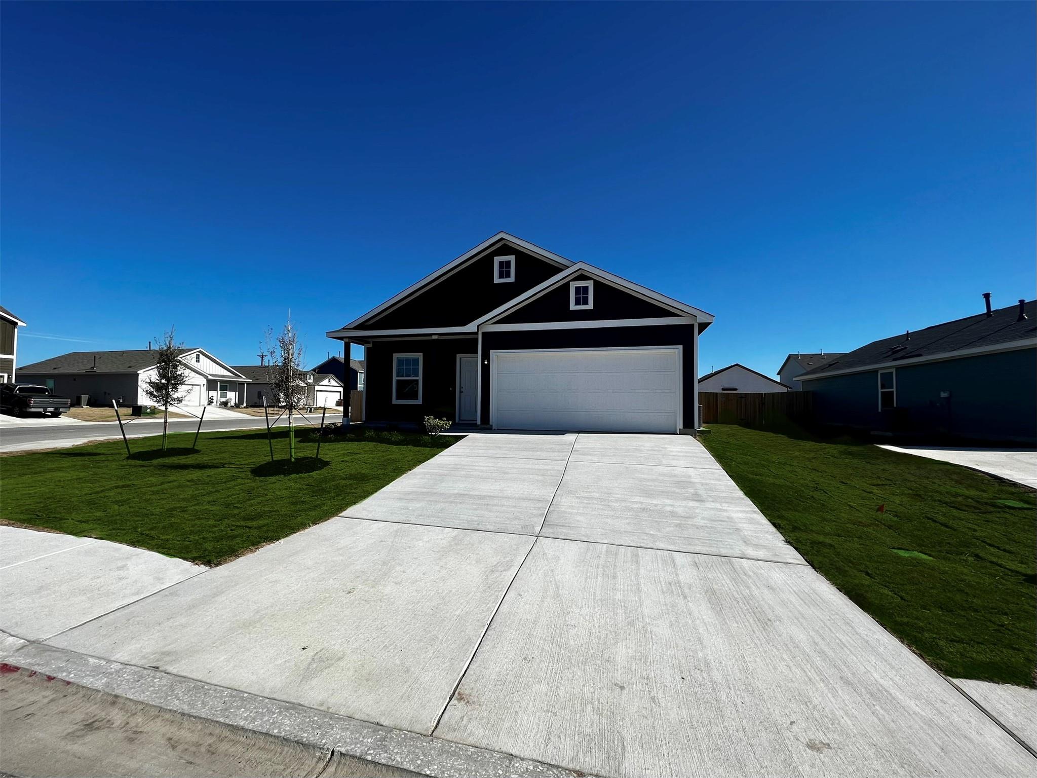 2400 Fullmoon Dr, Lockhart, TX 78644