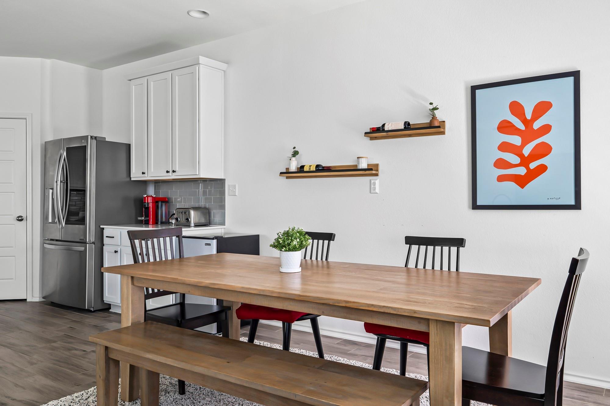 9105 Garnet Dr, Austin, TX 78729