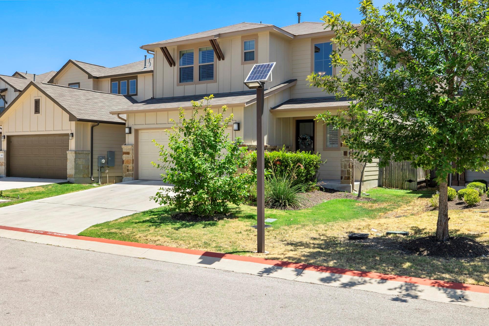 9105 Garnet Dr, Austin, TX 78729