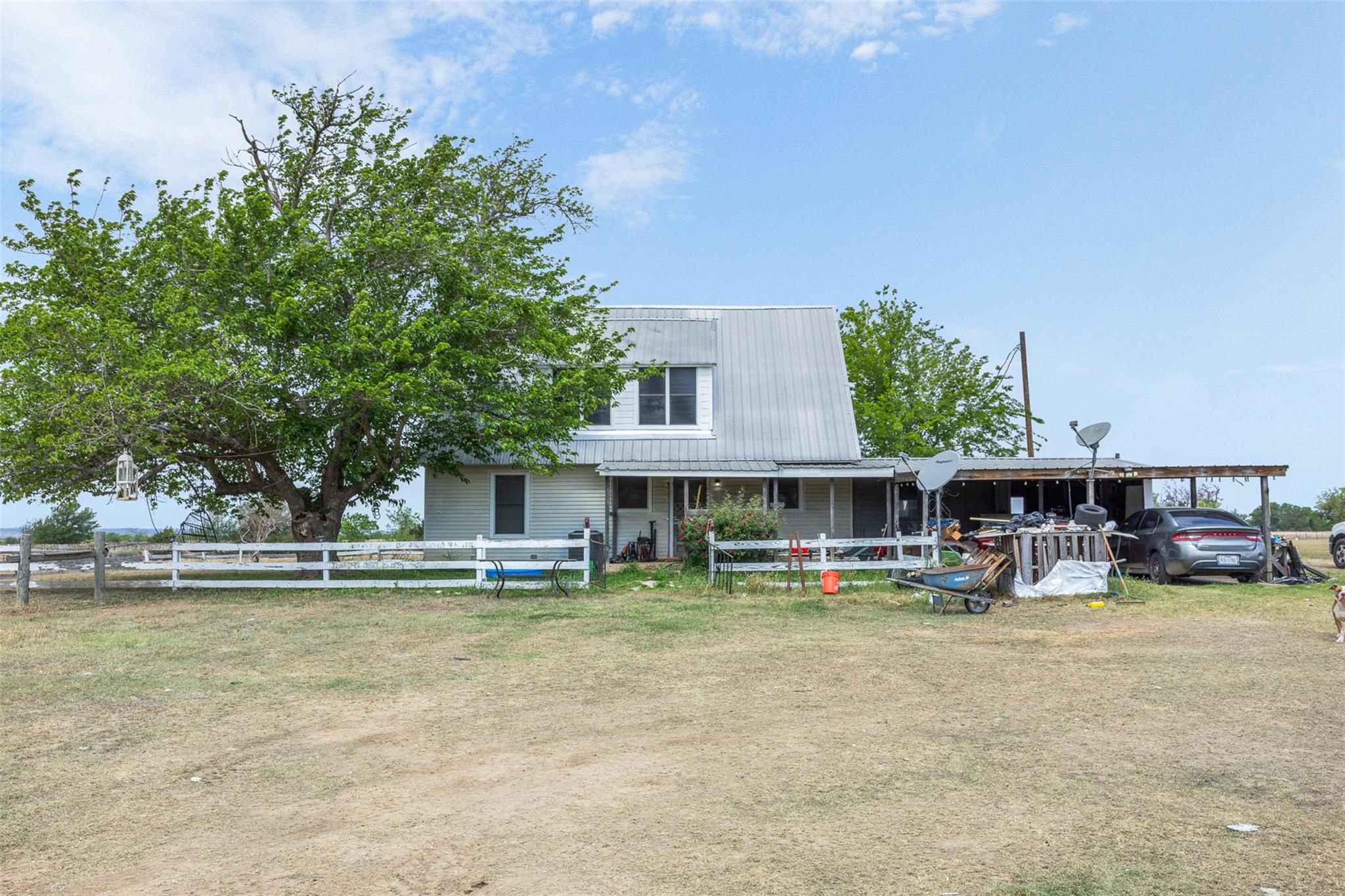 763 Upper Elgin River Rd, Elgin, TX 78621