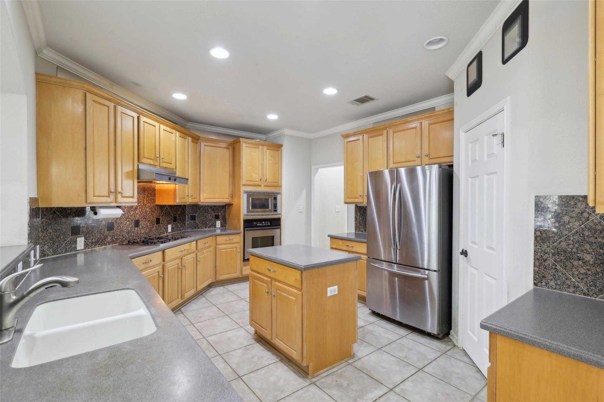 2948 Grimes Ranch Rd, Austin, TX 78732