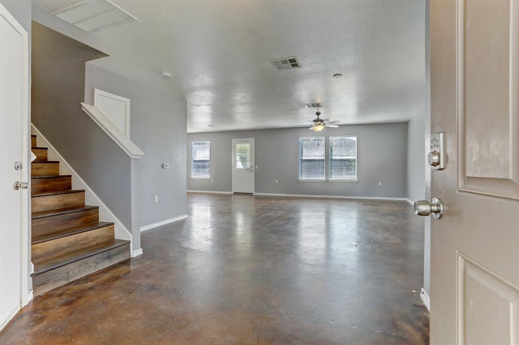 5913 Silver Screen Dr, Austin, TX 78747