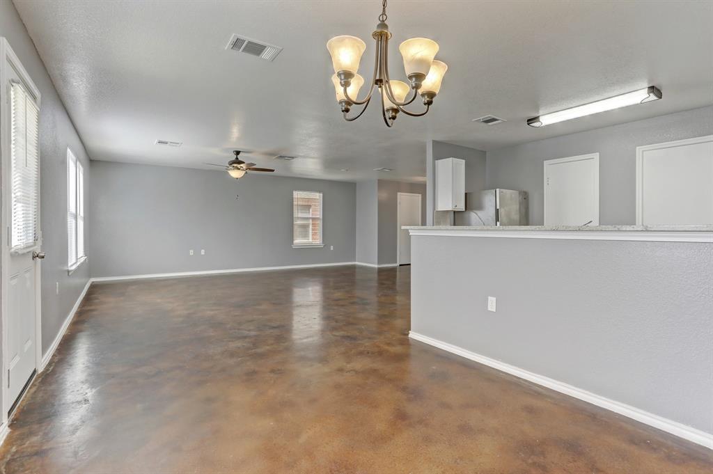 5913 Silver Screen Dr, Austin, TX 78747