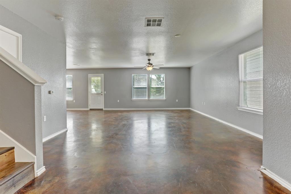 5913 Silver Screen Dr, Austin, TX 78747