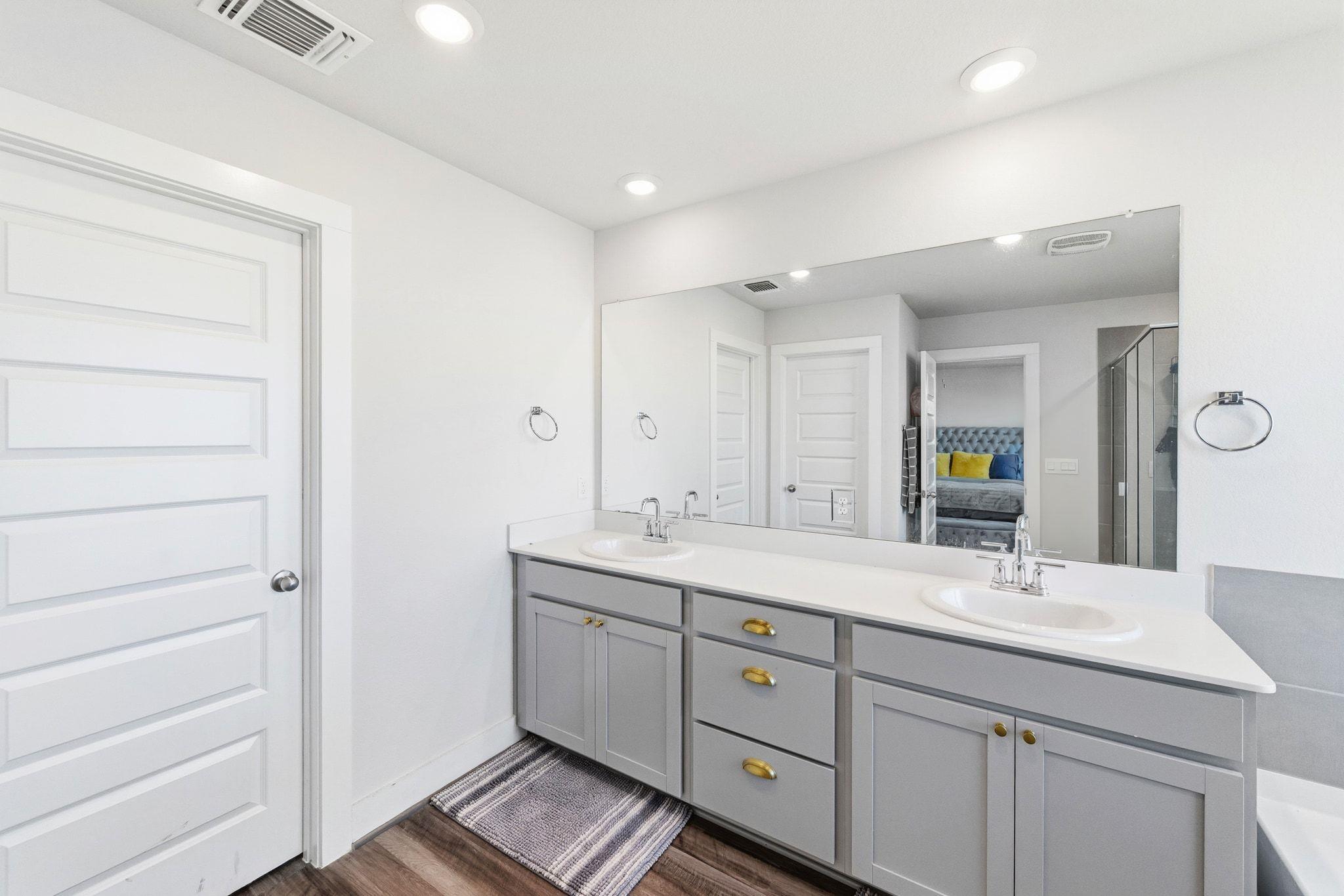 7416 Travertine Spring Dr, Austin, TX 78744