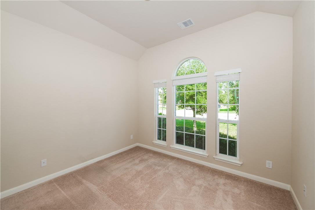 117 Colthorpe Ln, Hutto, TX 78634