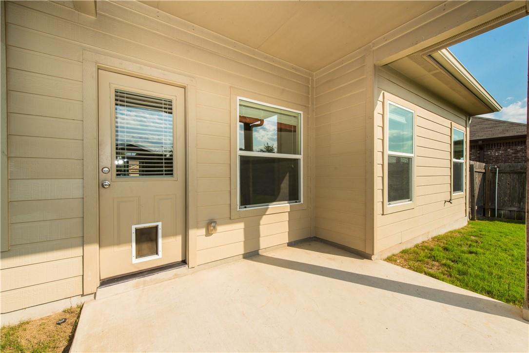 117 Colthorpe Ln, Hutto, TX 78634