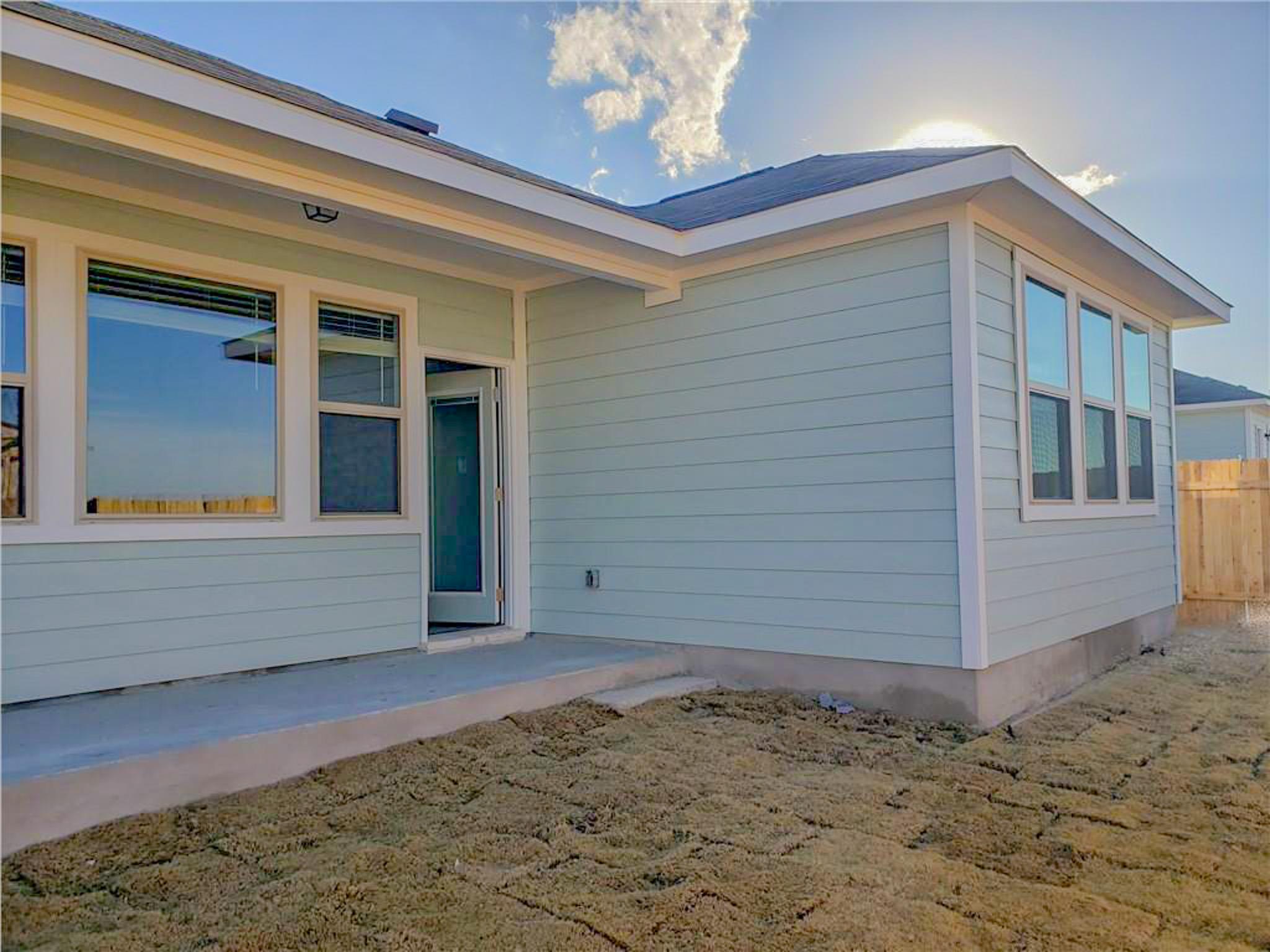 221 El Dorado Rd, Jarrell, TX 76537