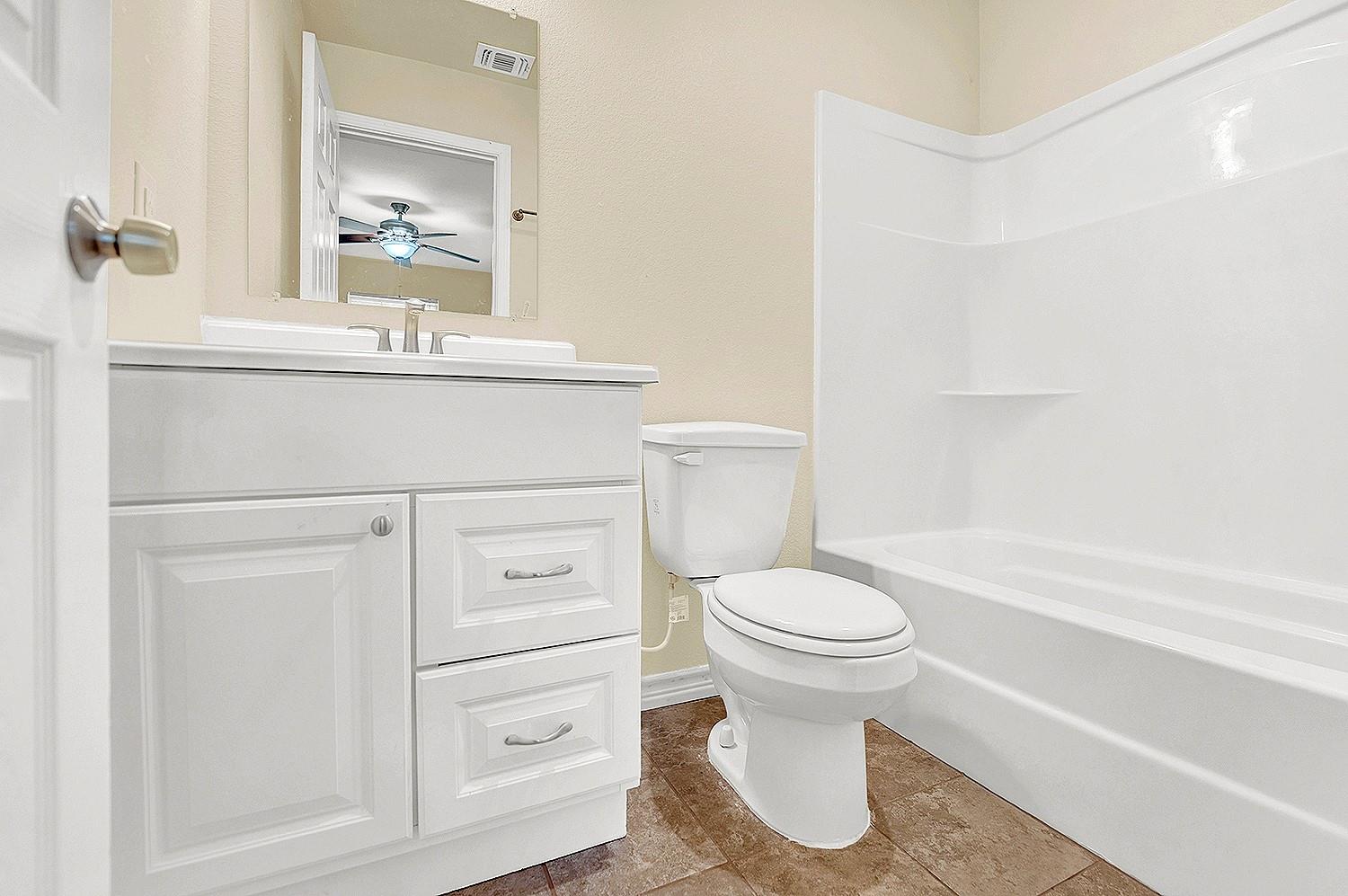 207 Oakwood Loop, San Marcos, TX 78666