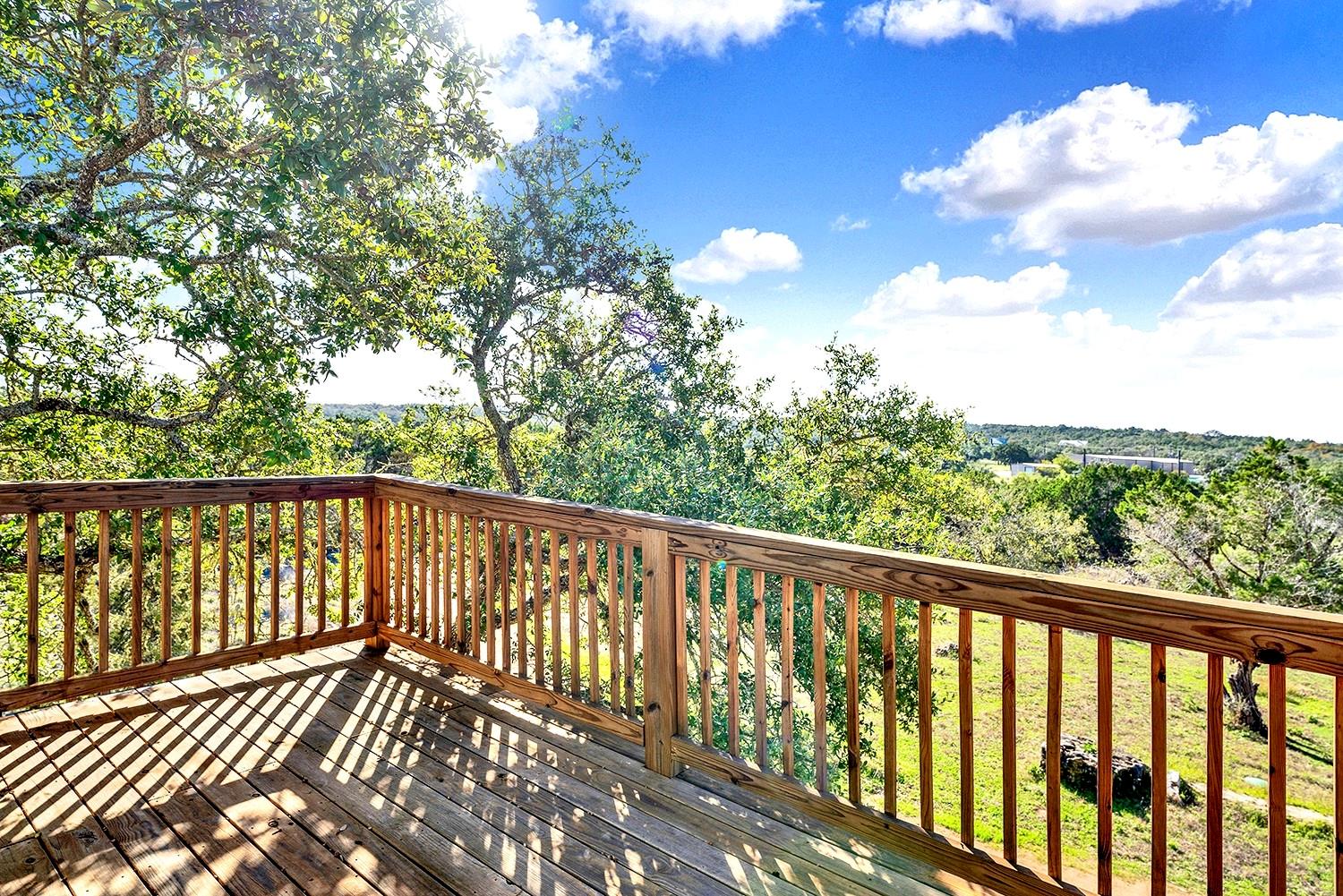 207 Oakwood Loop, San Marcos, TX 78666