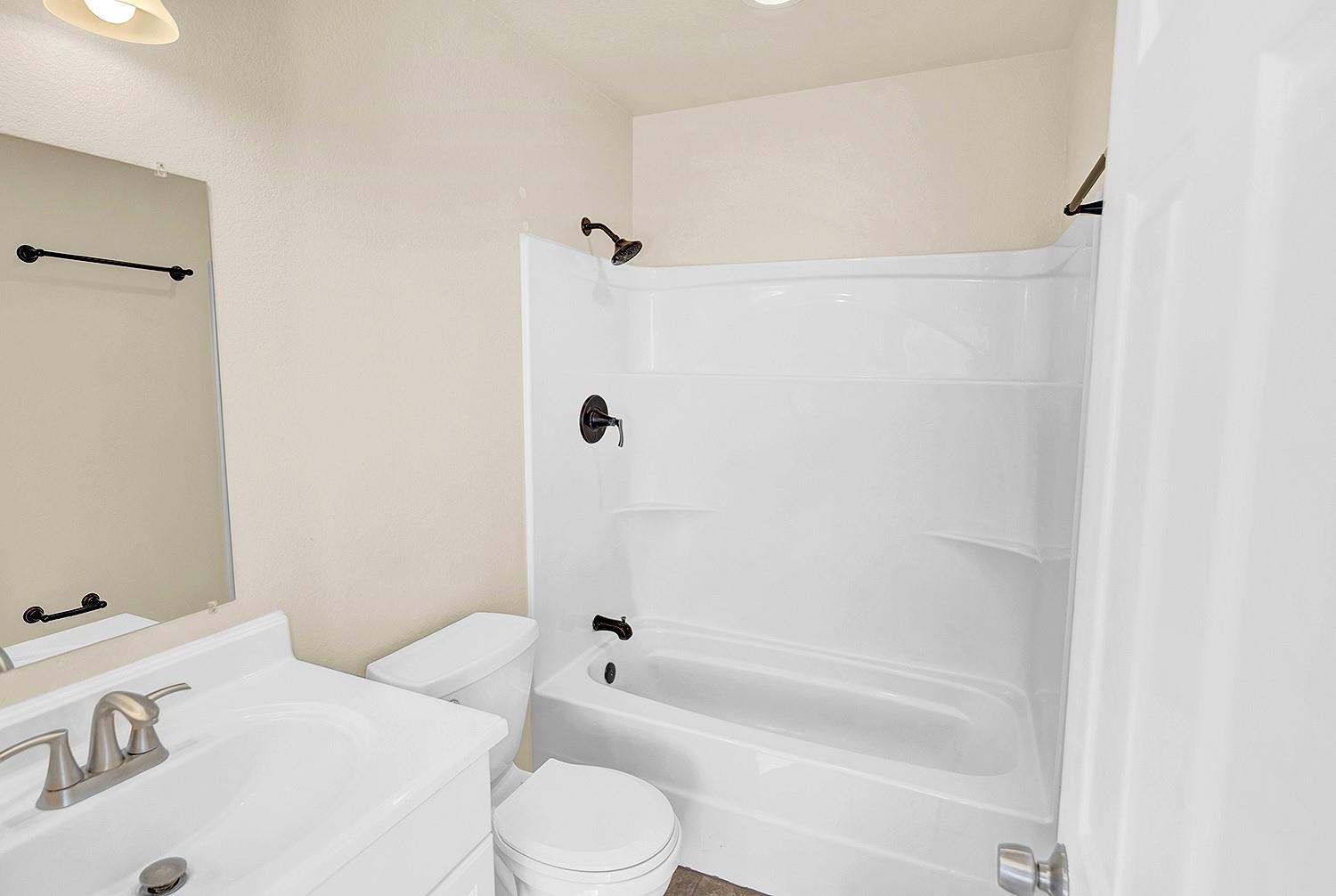 207 Oakwood Loop, San Marcos, TX 78666