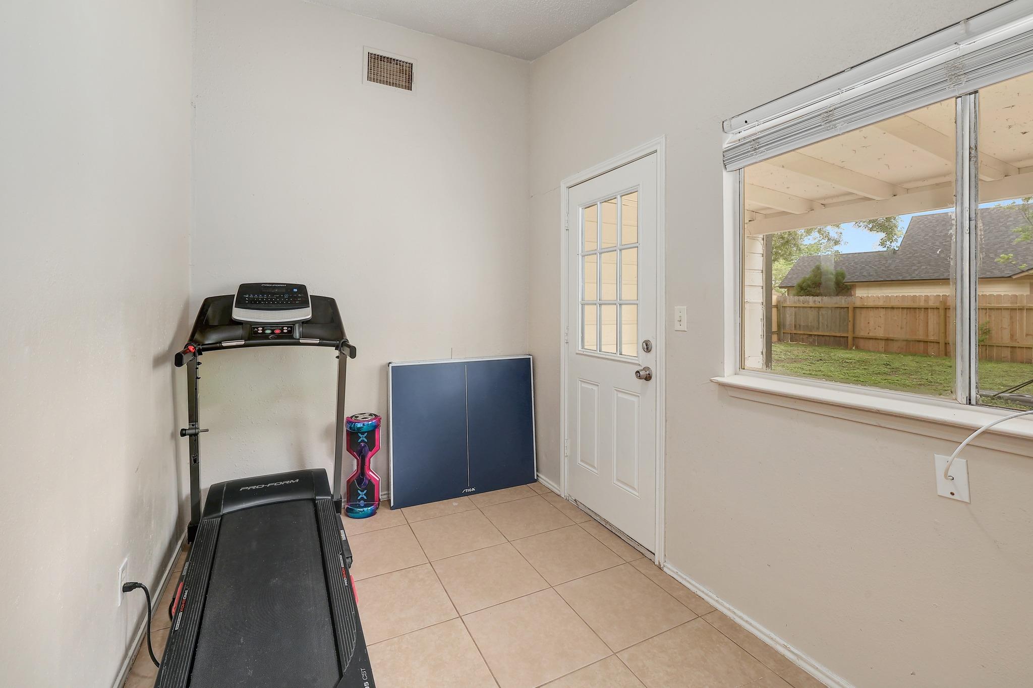 9901 Parliament House Rd, Austin, TX 78729