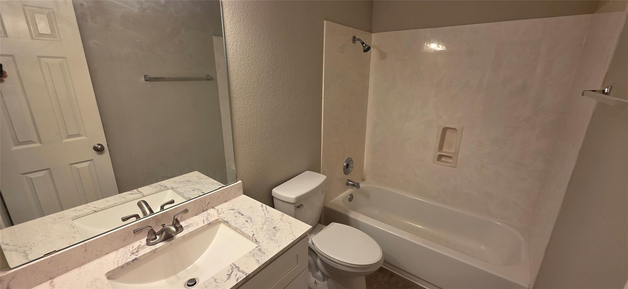 204 Quail Hollow Dr, Hutto, TX 78634