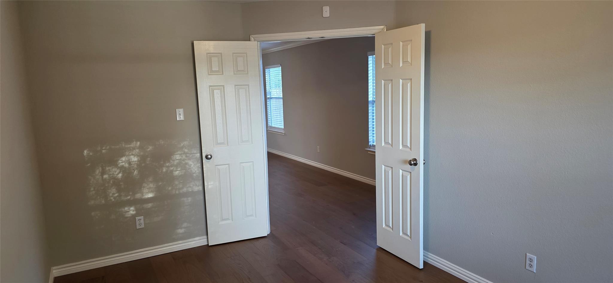 204 Quail Hollow Dr, Hutto, TX 78634