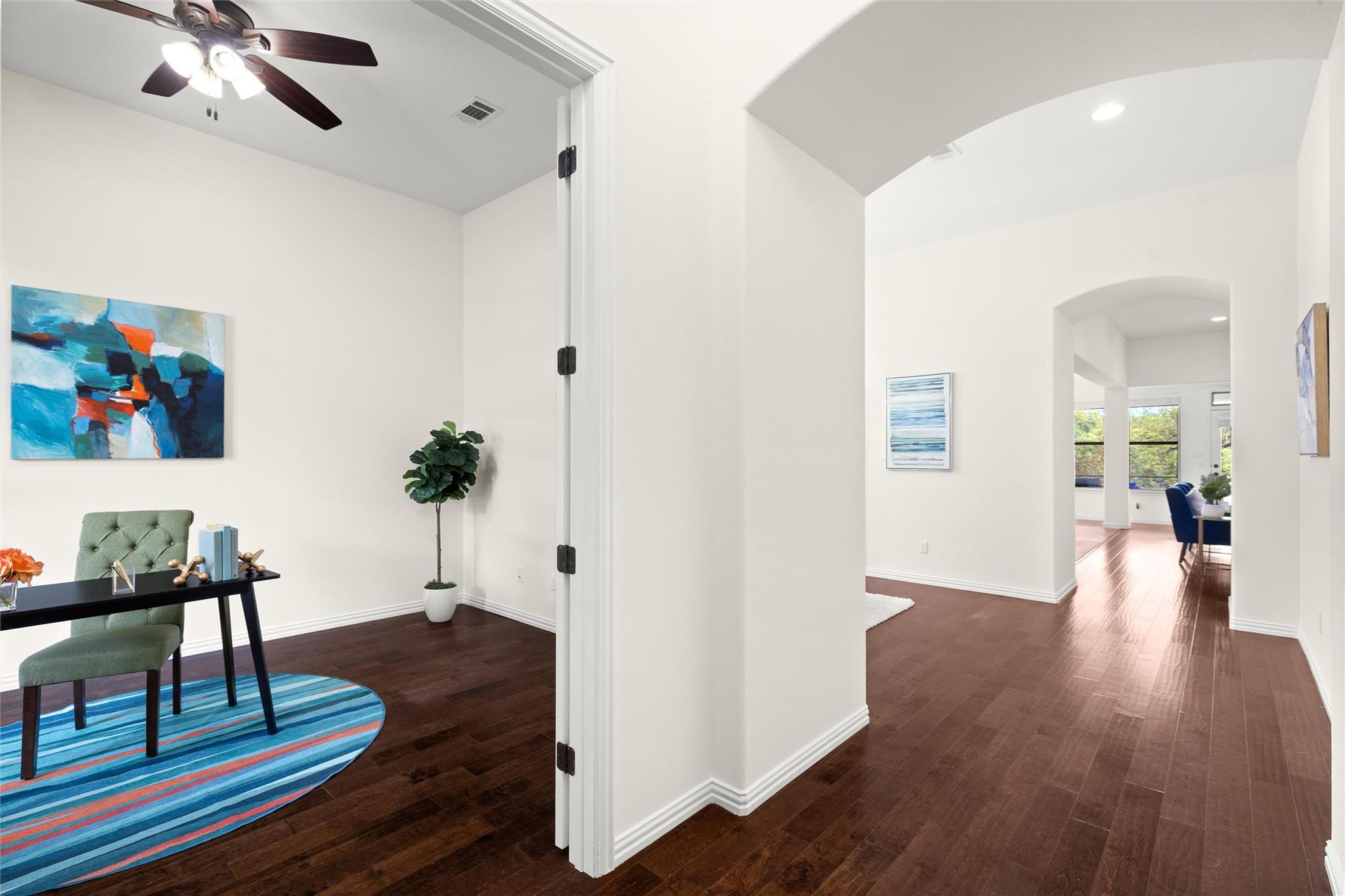 425 Catalina Ln, Austin, TX 78737