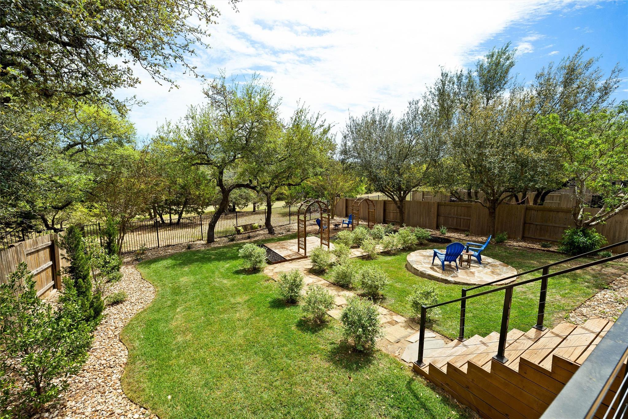 425 Catalina Ln, Austin, TX 78737