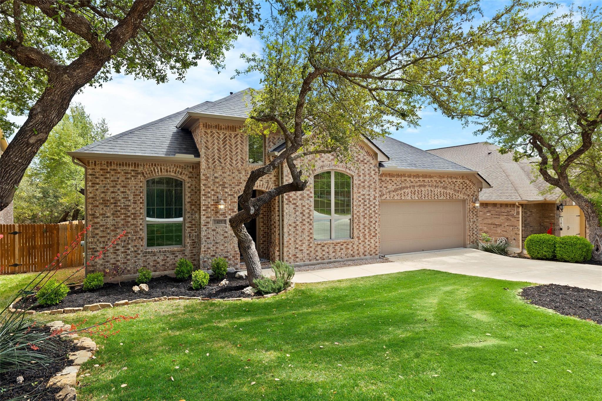 425 Catalina Ln, Austin, TX 78737