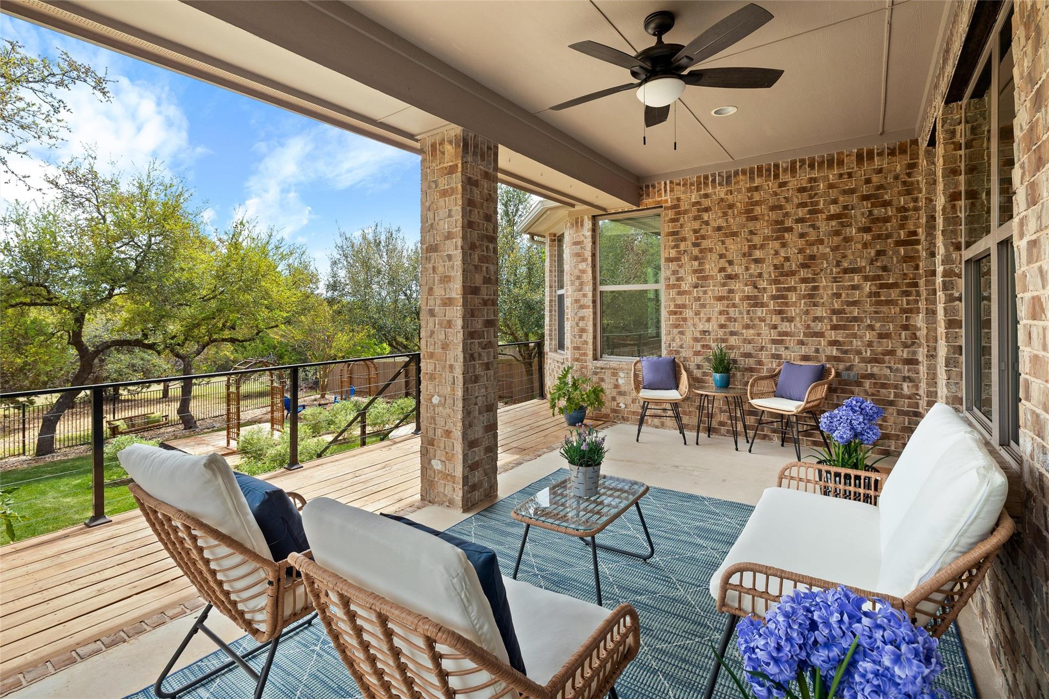 425 Catalina Ln, Austin, TX 78737