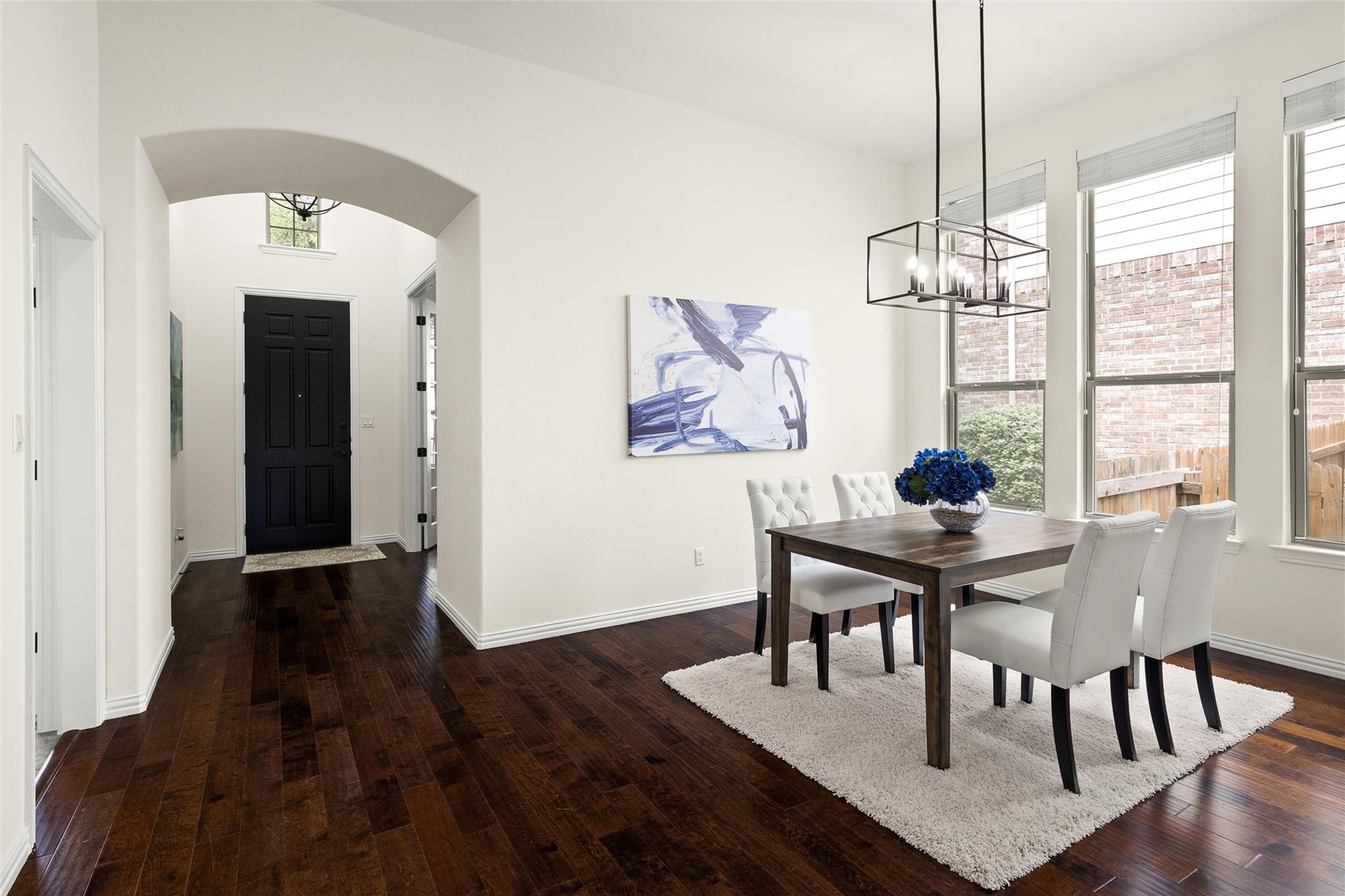 425 Catalina Ln, Austin, TX 78737