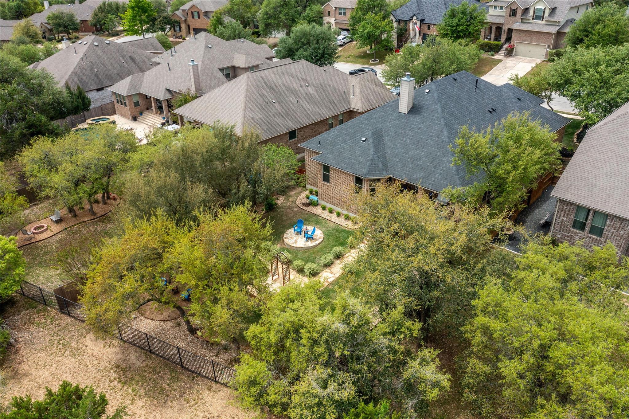 425 Catalina Ln, Austin, TX 78737
