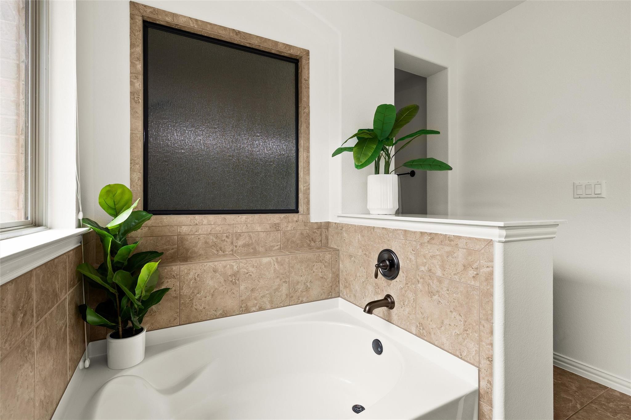 425 Catalina Ln, Austin, TX 78737