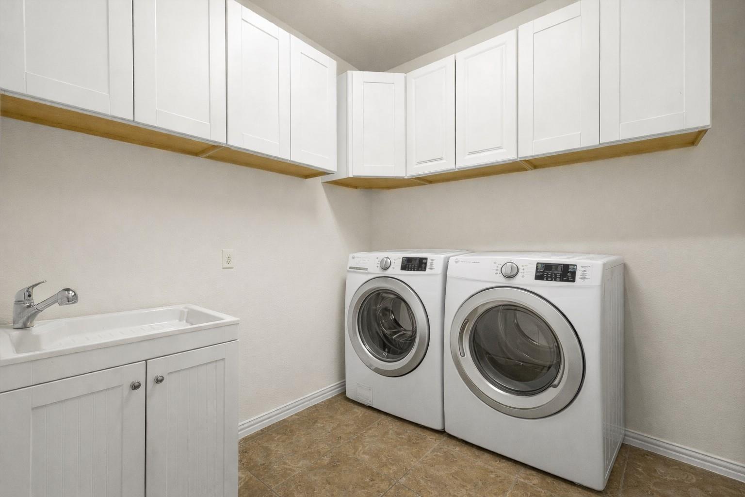 425 Catalina Ln, Austin, TX 78737