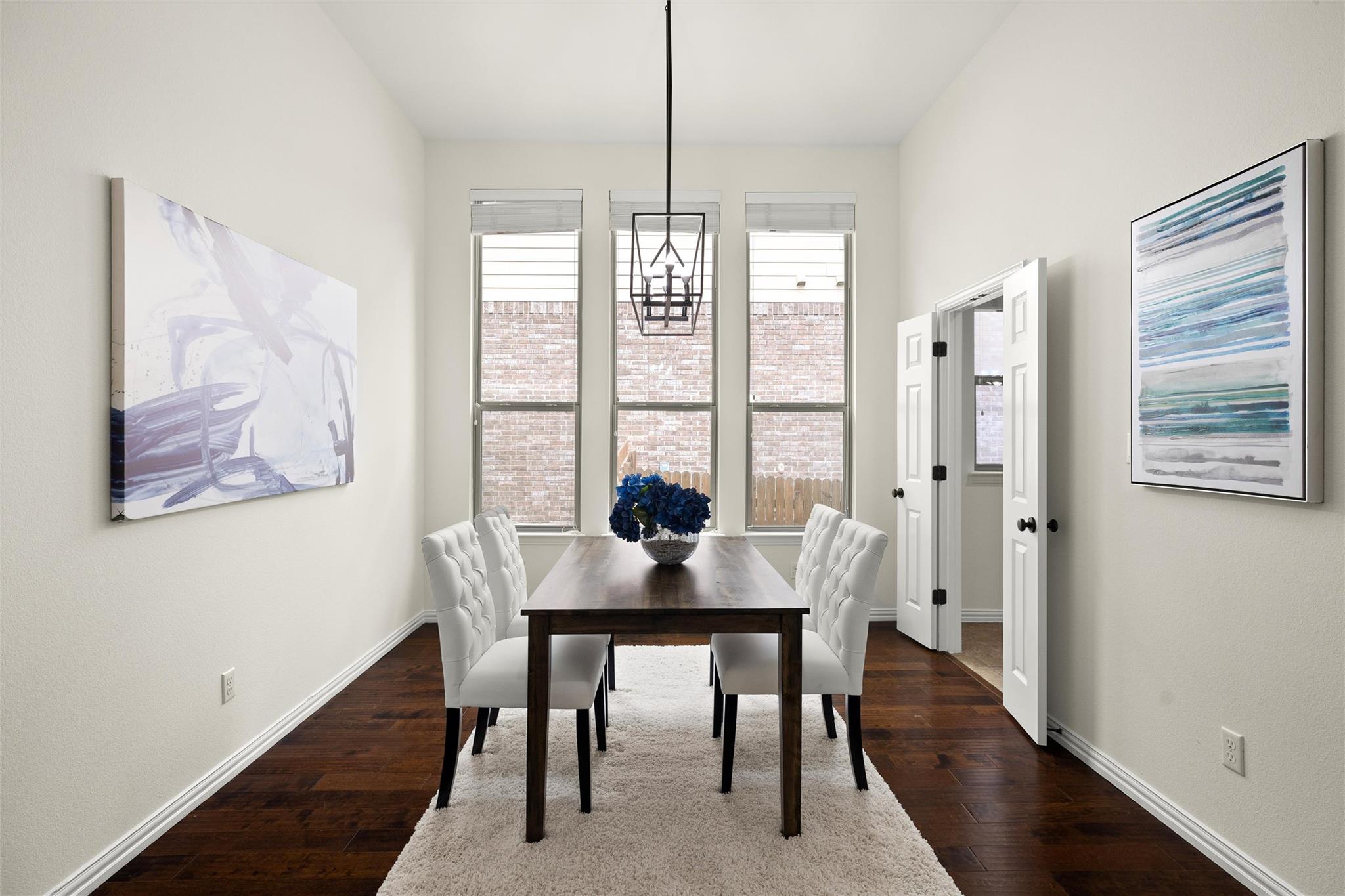 425 Catalina Ln, Austin, TX 78737