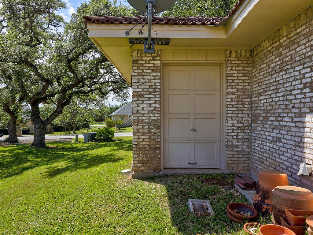 903 Vanguard St, Lakeway, TX 78734