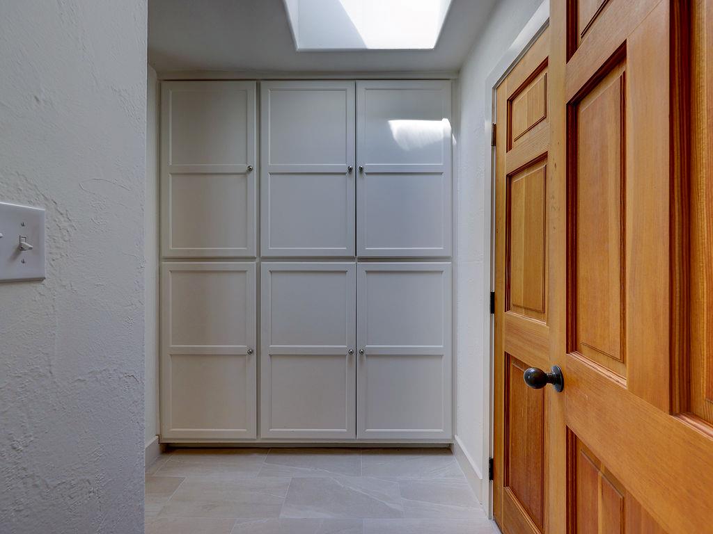 903 Vanguard St, Lakeway, TX 78734