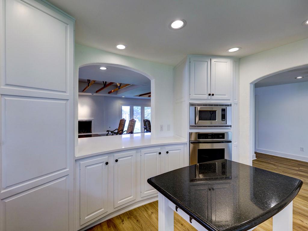 903 Vanguard St, Lakeway, TX 78734