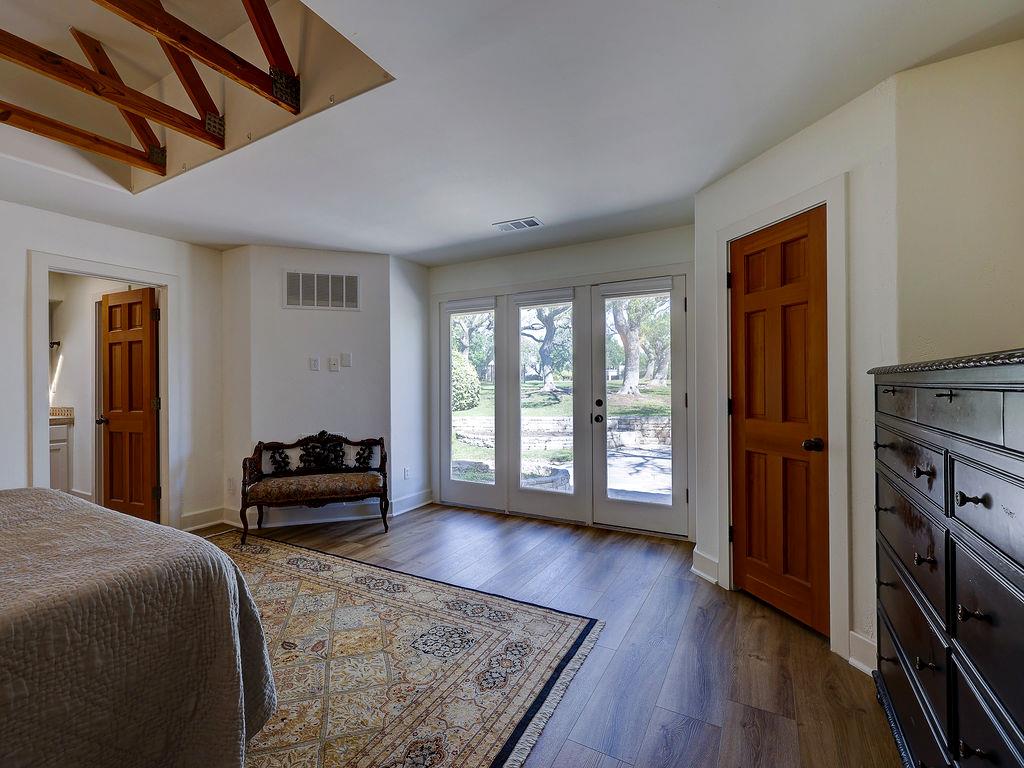 903 Vanguard St, Lakeway, TX 78734