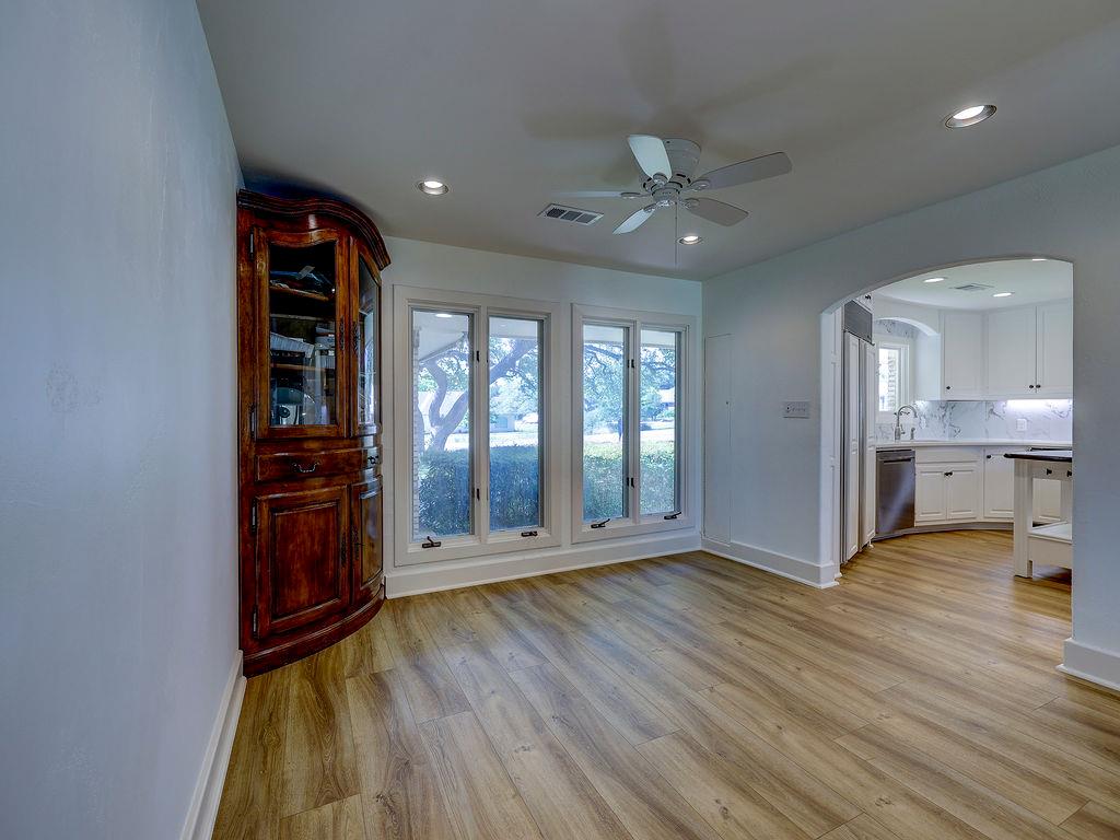 903 Vanguard St, Lakeway, TX 78734