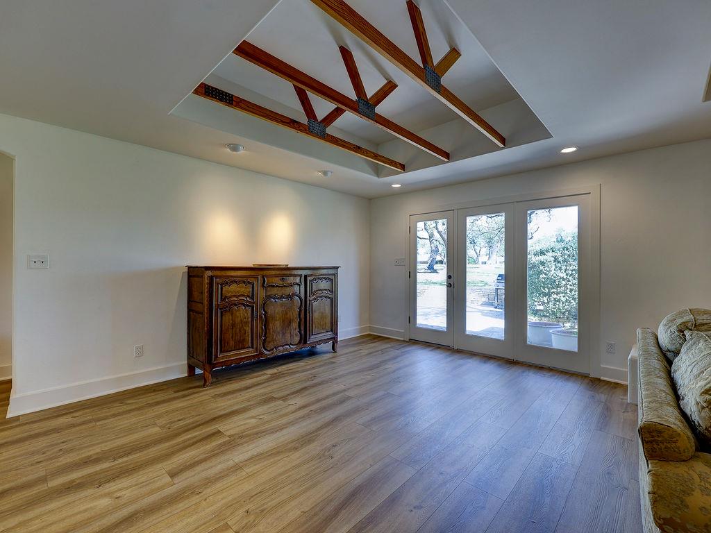 903 Vanguard St, Lakeway, TX 78734