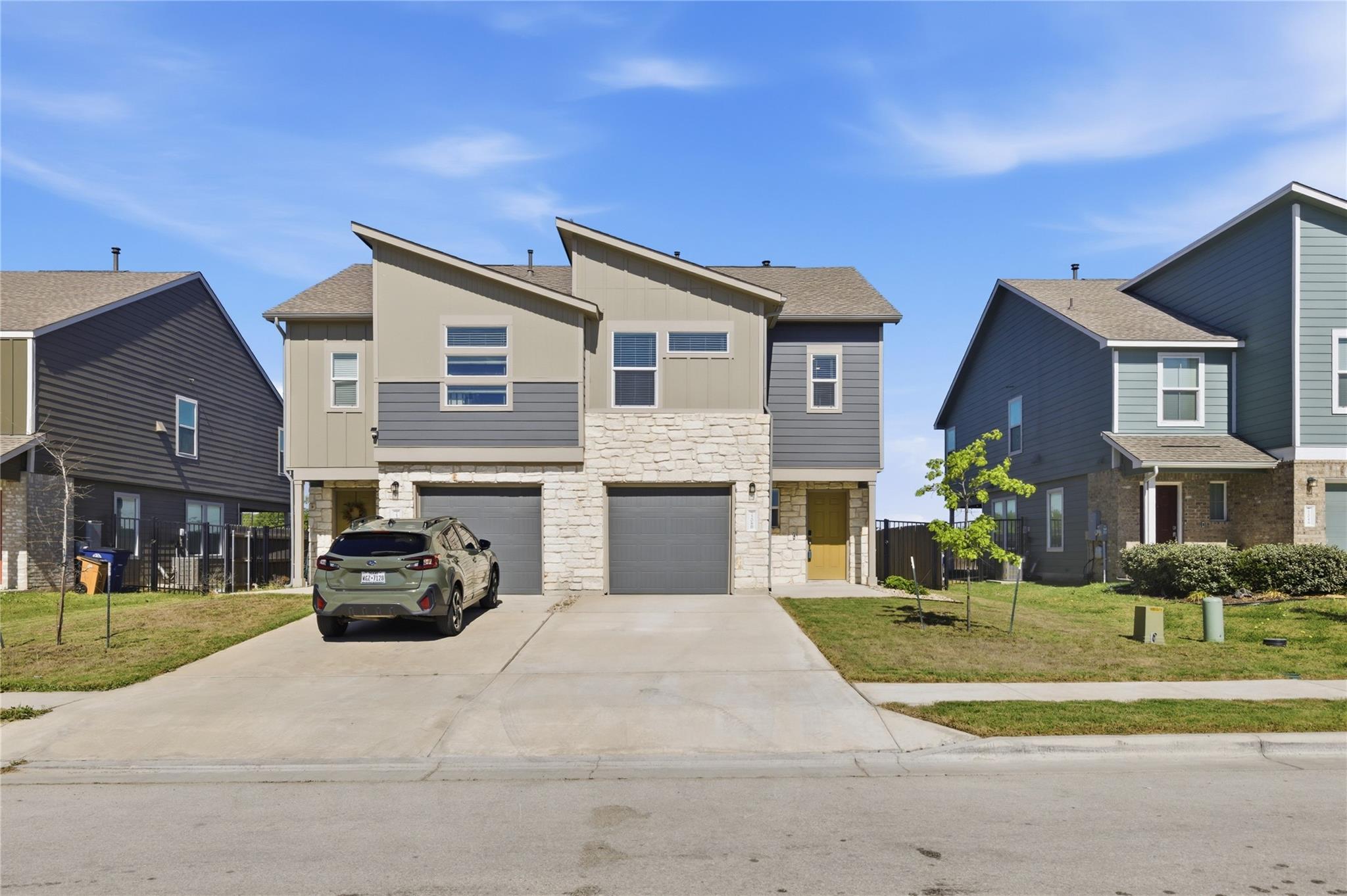 7208 Sparkling Light Dr # B, Del Valle, TX 78617