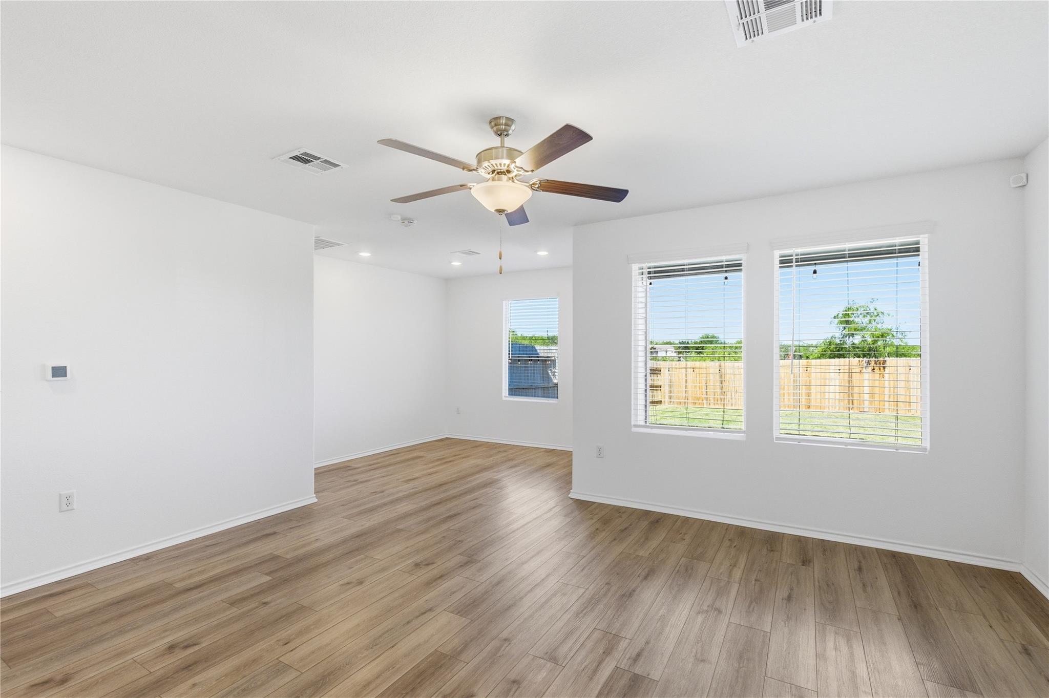 7208 Sparkling Light Dr # B, Del Valle, TX 78617