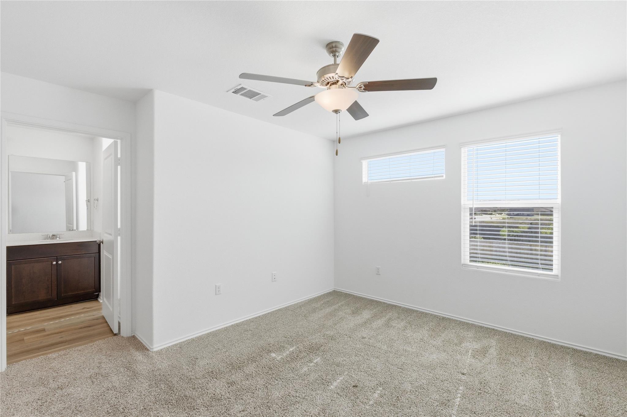 7208 Sparkling Light Dr # B, Del Valle, TX 78617