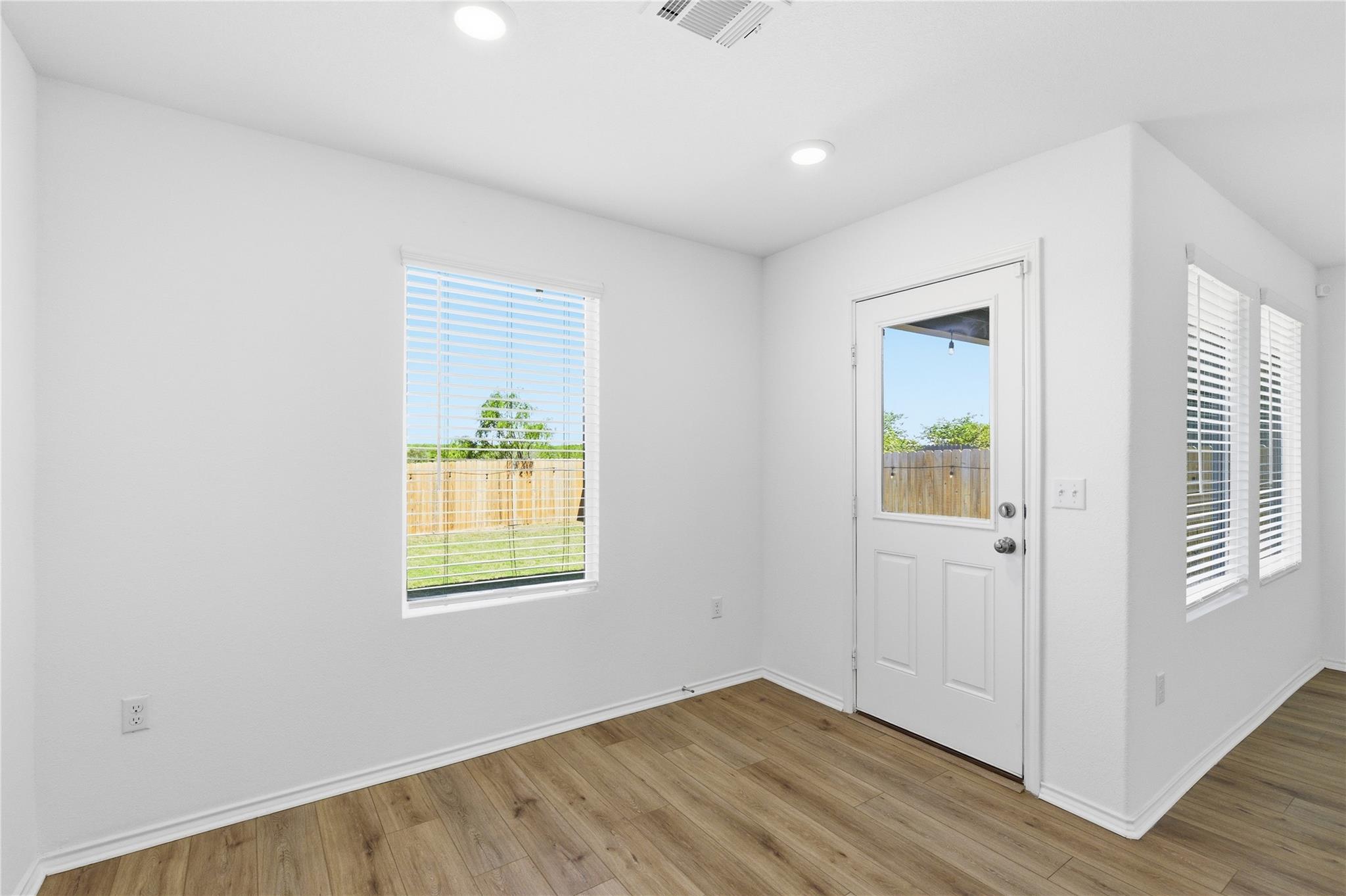 7208 Sparkling Light Dr # B, Del Valle, TX 78617