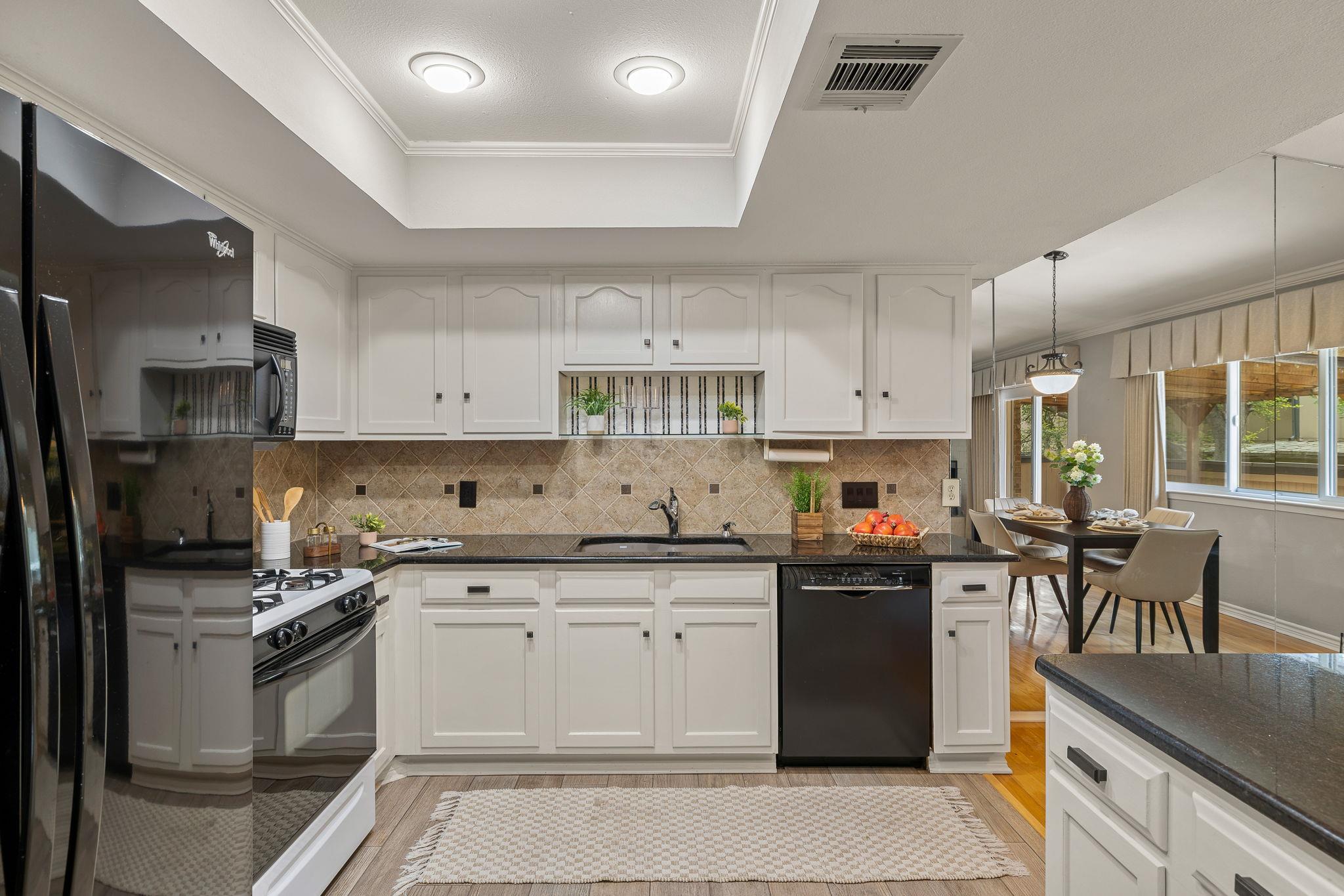 2015 Verbena Dr # 1336AR, Austin, TX 78750
