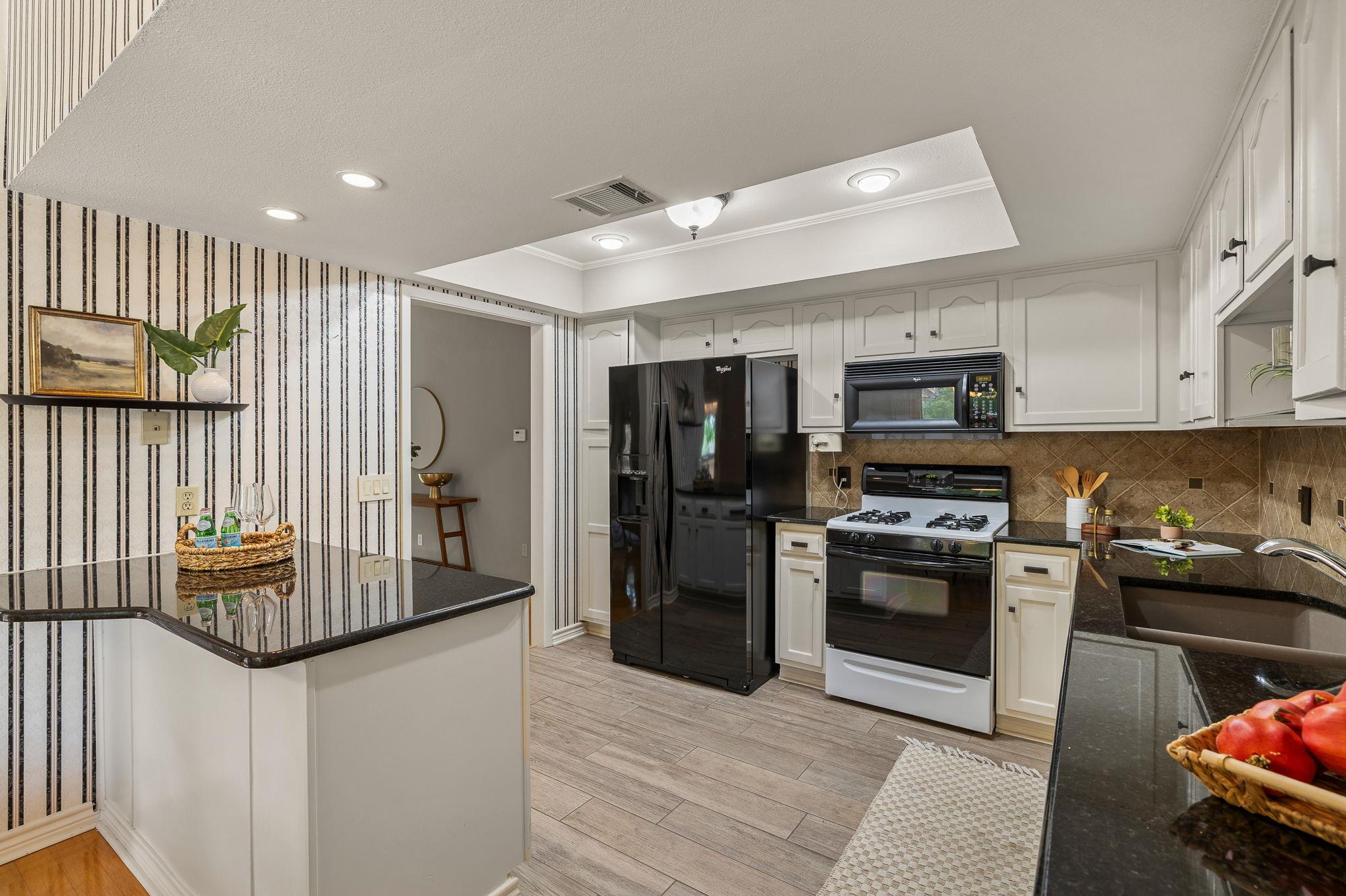 2015 Verbena Dr # 1336AR, Austin, TX 78750