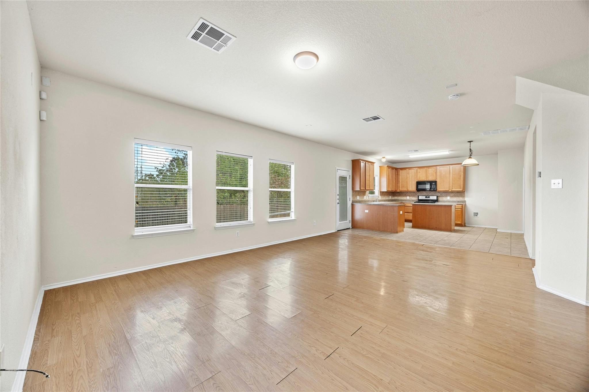 2101 Rachel Ln, Round Rock, TX 78664