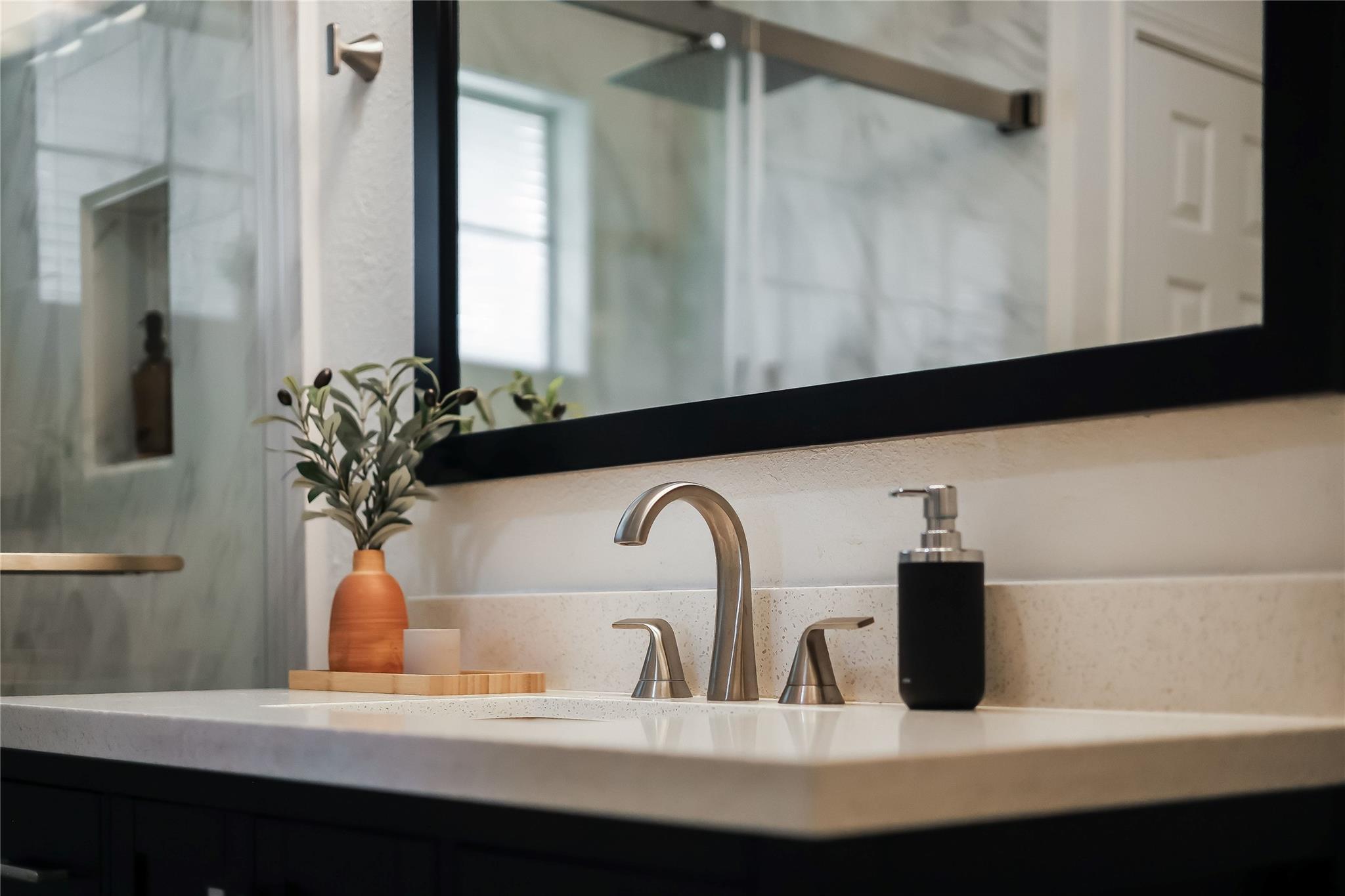 1900 Scofield Ridge Pkwy # 501, Austin, TX 78727