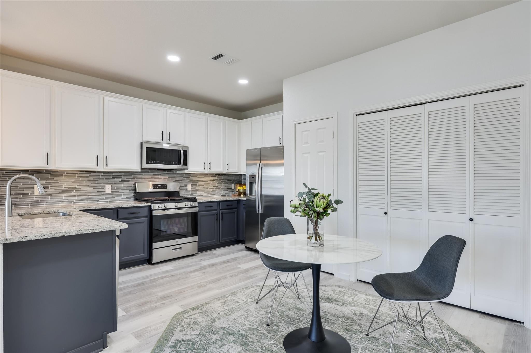 1900 Scofield Ridge Pkwy # 501, Austin, TX 78727