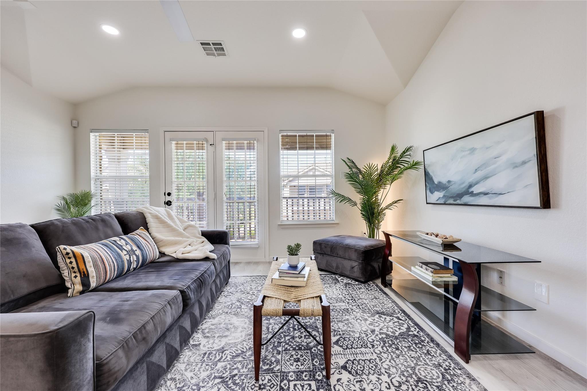 1900 Scofield Ridge Pkwy # 501, Austin, TX 78727